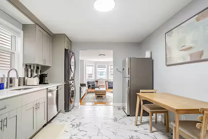 25 W 51st St #1 — Photo 10