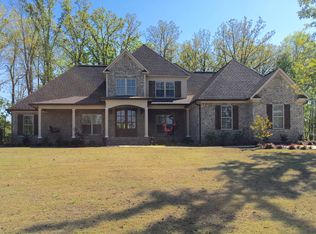 177 Crossridge Cir, Mooreville, MS 38857