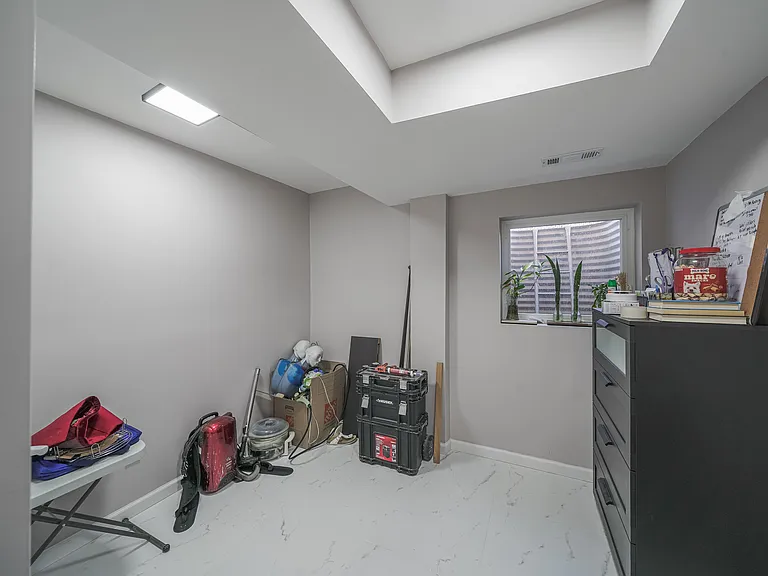 2303 Pinneberg Ave — Photo 18