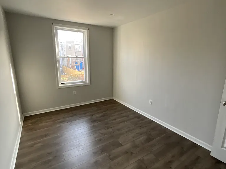 101 Highland Ave #2 — Photo 13