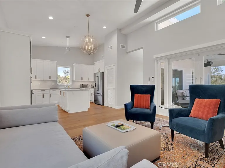 15 Lantana Pl #A — Photo 11