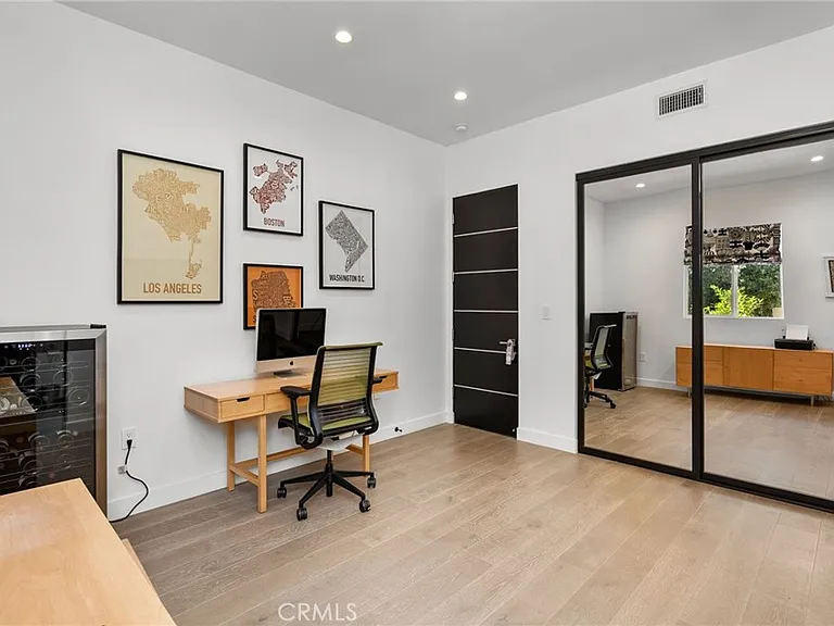5541 Matilija Ave — Photo 16