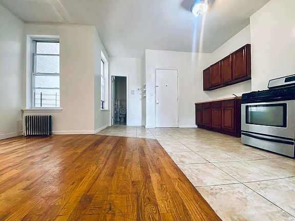 2nd image of 2537 Church Ave #B1