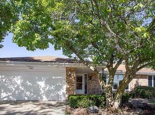 7552 Palm Ct, Orland Park, IL