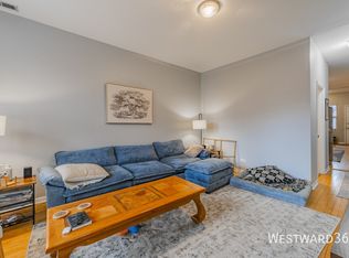3242 N Hoyne Ave #1, Chicago, IL 60618