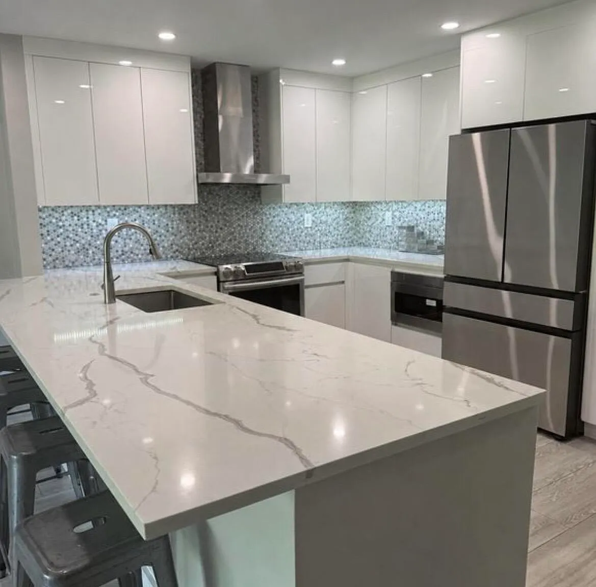 2 bed, 2.0 bath, 1250 sqft, $2,800 — Photo 1