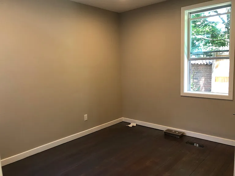 597 Chapel St #2R — Photo 13