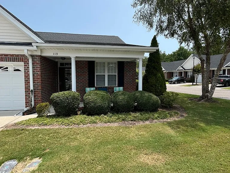 5006 Carleton Dr #113 — Photo 1