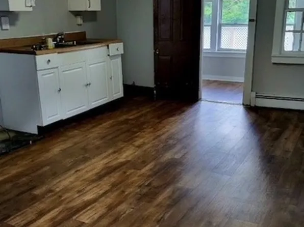 222 Honey Pot St, Nanticoke, PA 18634