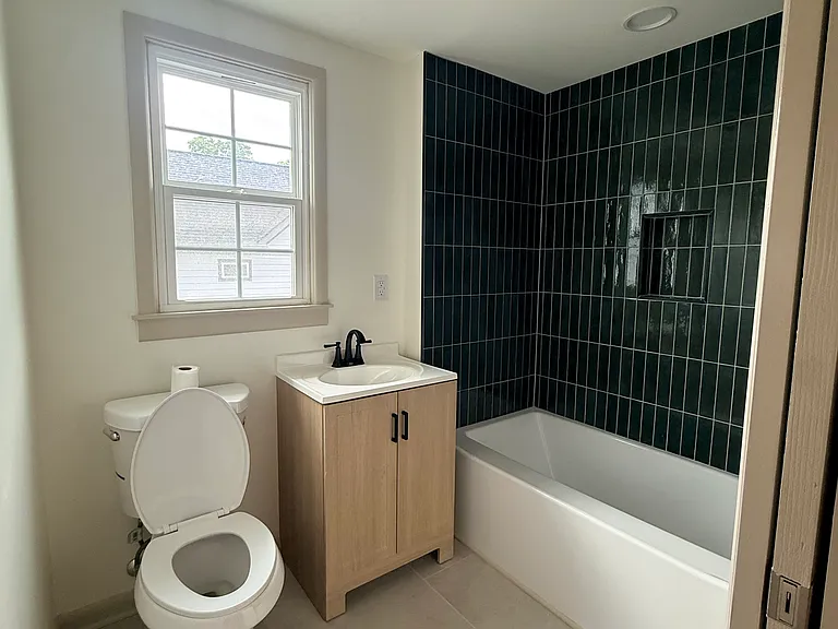 2408A Inga St — Photo 12