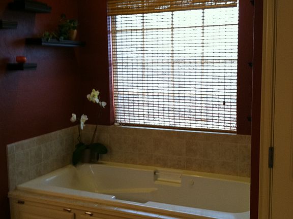 Jetted Tub Master Bath