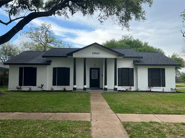 1700 Capri Lane, Seabrook, TX 77586