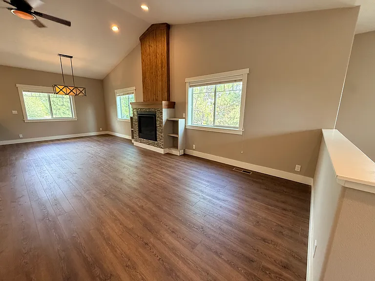 2545 NW Awbrey Rd — Photo 11