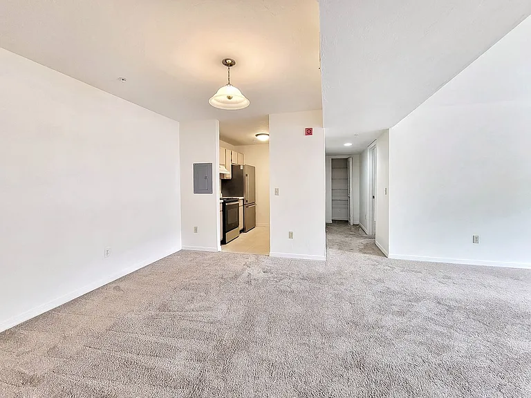 2360 SW Archer Rd #505 — Photo 7
