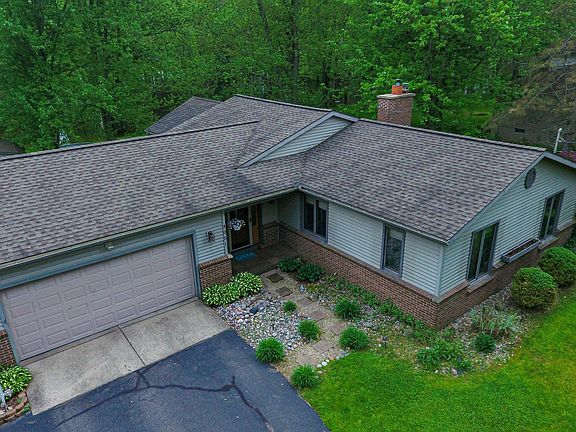 3rd image of 4051 Driftwood Dr