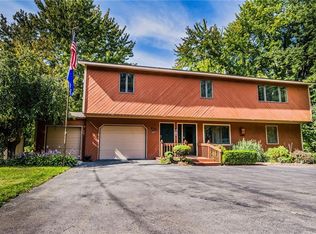 4281 Ridge Rd, Williamson, NY 14589