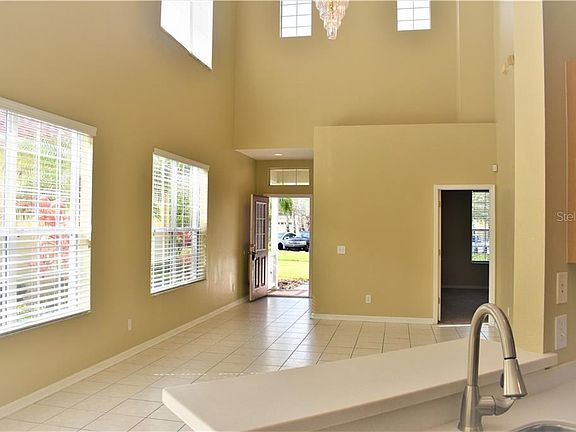 3rd image of 20047 Heritage Point Dr