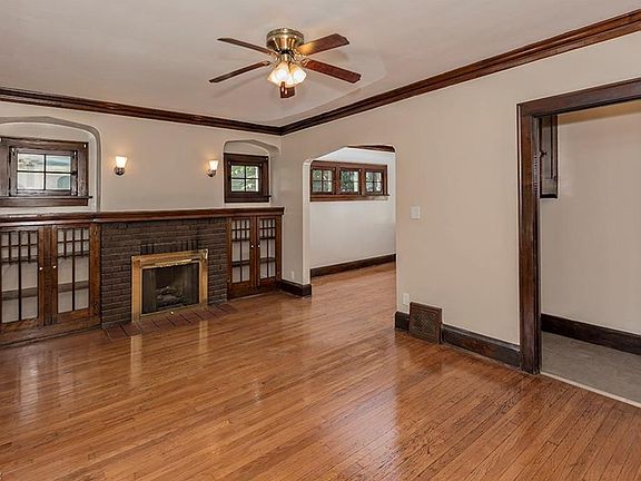 4th image of 2100 Elbur Ave