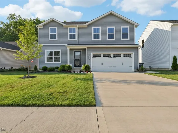 135 Wildflower Dr, Elyria, OH 44035