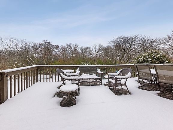 3rd image of 1504 Darien Club Dr