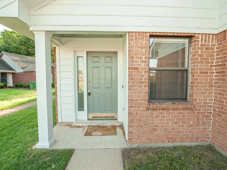 6218 Bell Gables — Photo 28