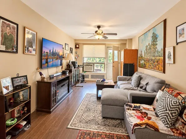61-15 98th Street Apt 1B, Rego Park, NY 11374