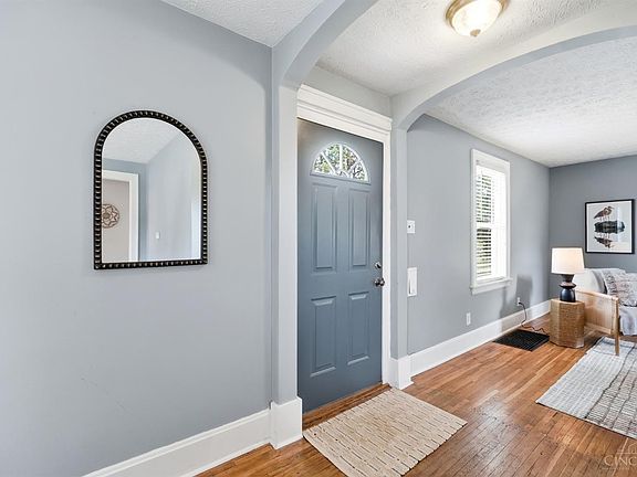 5th image of 2804 Elmo Pl