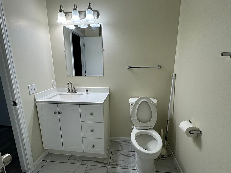 642 Lamont Dr — Photo 12