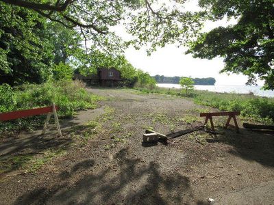 42 Lake Ave, Silver Creek, NY, 14136