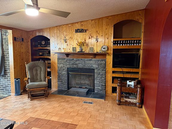 3rd image of 8801 Johns Mill Road