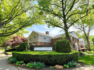 67-20 218th St #1, Oakland Gardens, NY 11364