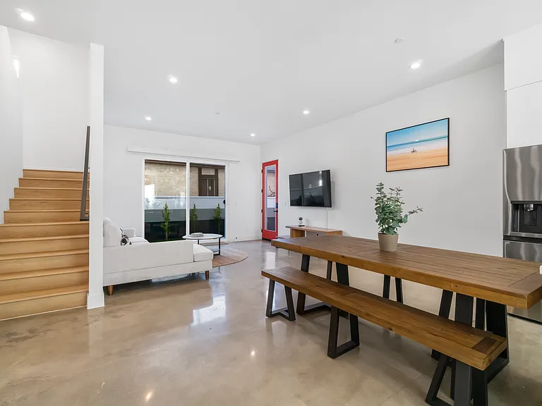3917 Inglewood Blvd #2-B — Photo 10