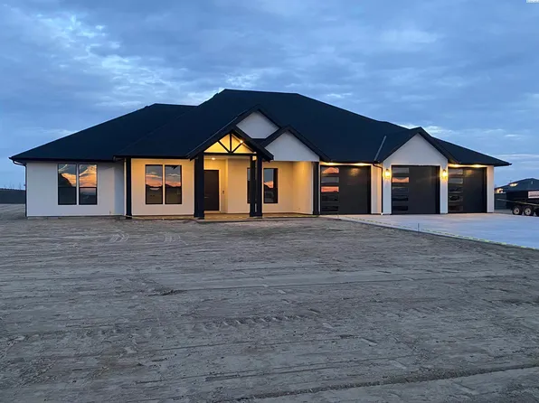 8217 Concord Crest Ln, Pasco, WA 99301