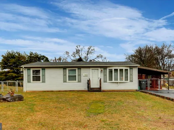 145 Fairview Dr, Carlisle, PA 17013