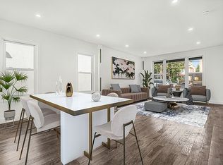 24-12 Ditmars Blvd #1F, Astoria, NY 11105