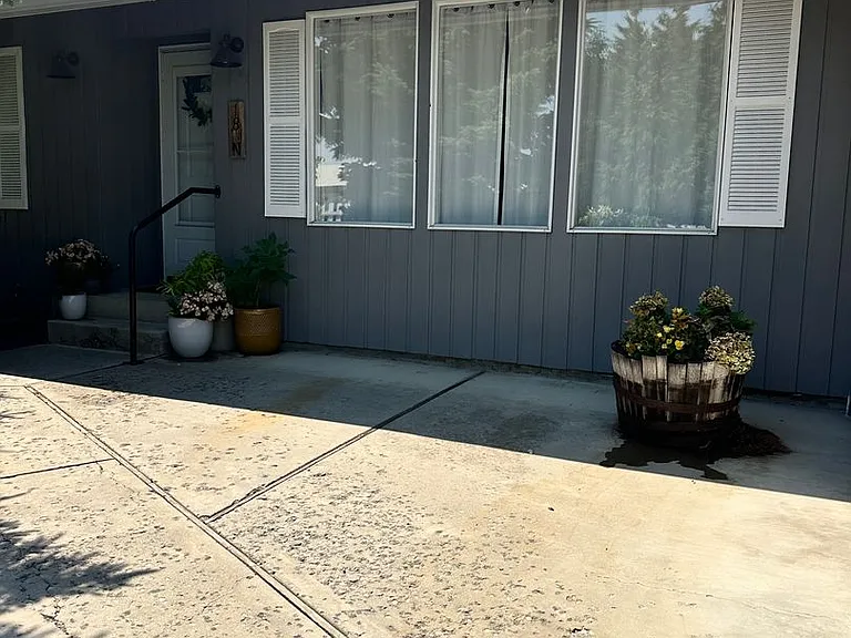 18 N Western Ave — Photo 4