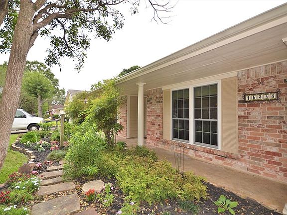4th image of 16238 La Avenida Dr