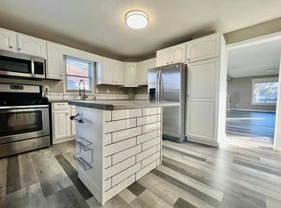 506 12th St SW, Willmar, MN 56201