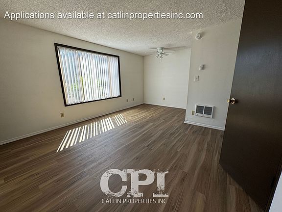 3rd image of 917 Cedar St APT 20