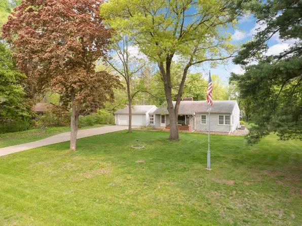 165 Hickory St, Saint Paul, MN 55115