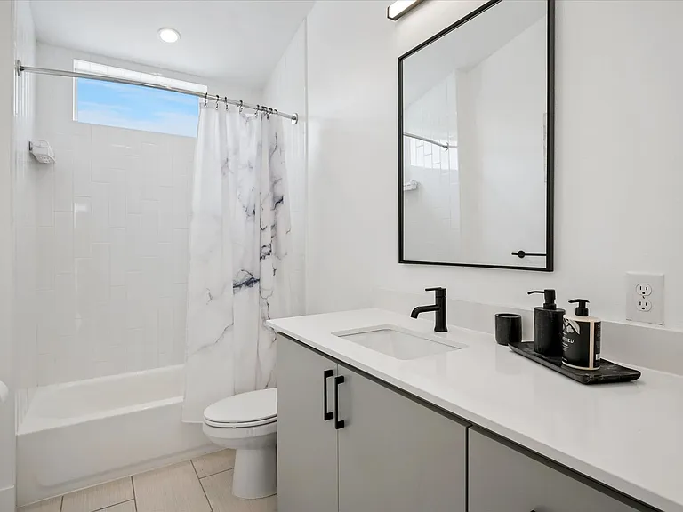236 Melba St — Photo 29