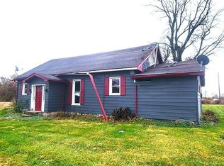 9376 N 200 E, Farmersburg, IN 47850
