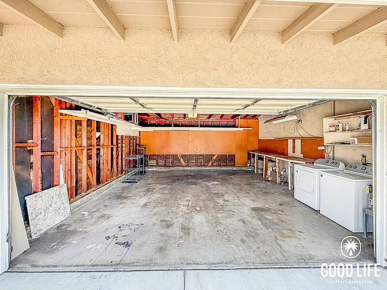 8051 San Carlos Dr — Photo 16