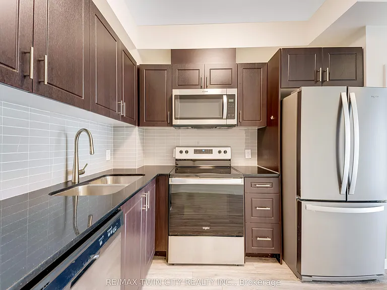 128 King St N #904 — Photo 8