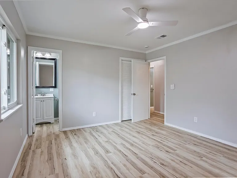 1728 Sandalwood Dr — Photo 23