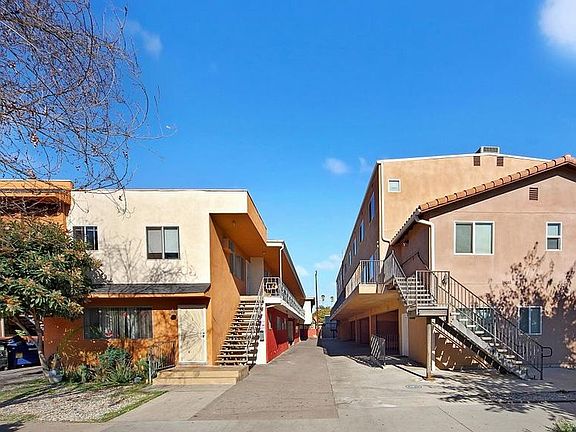 5th image of 14163 Delano St