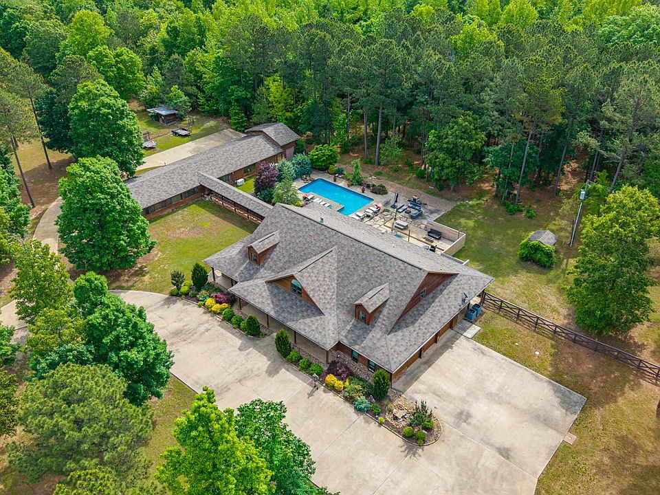 1st image of 820 Brookhill Ranch Rd
