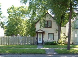 625 Chestnut St, Grand Forks, ND 58201