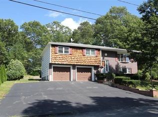 21 Gloversbrook Rd, Randolph, MA 02368