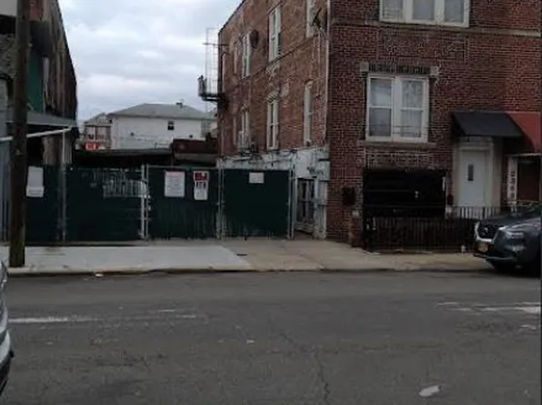 2370 West St, Brooklyn, NY 11223